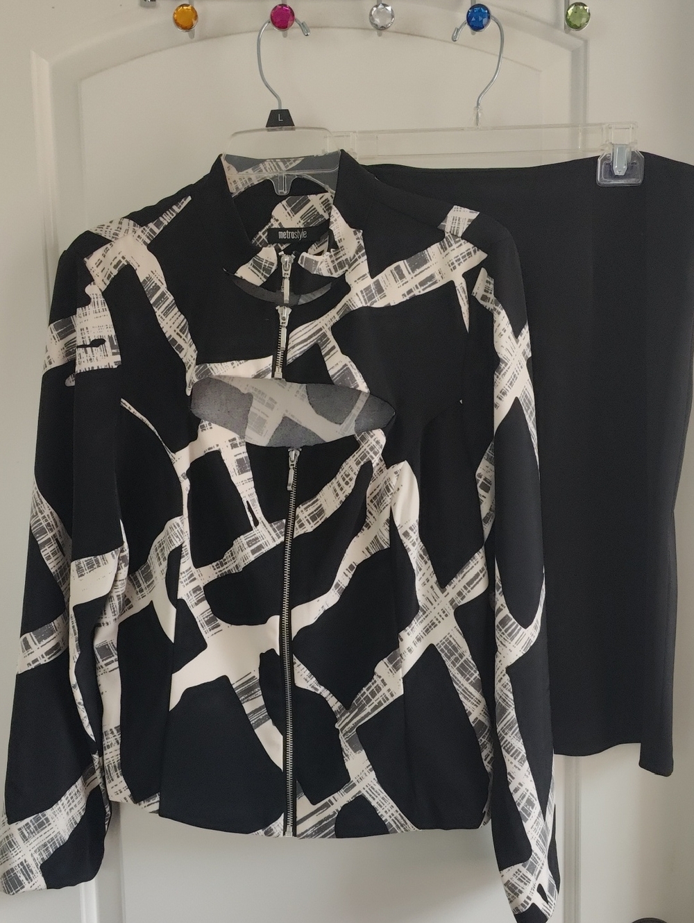 Metrostyle Black and White Abstract Zip Blazer And Skirt Set